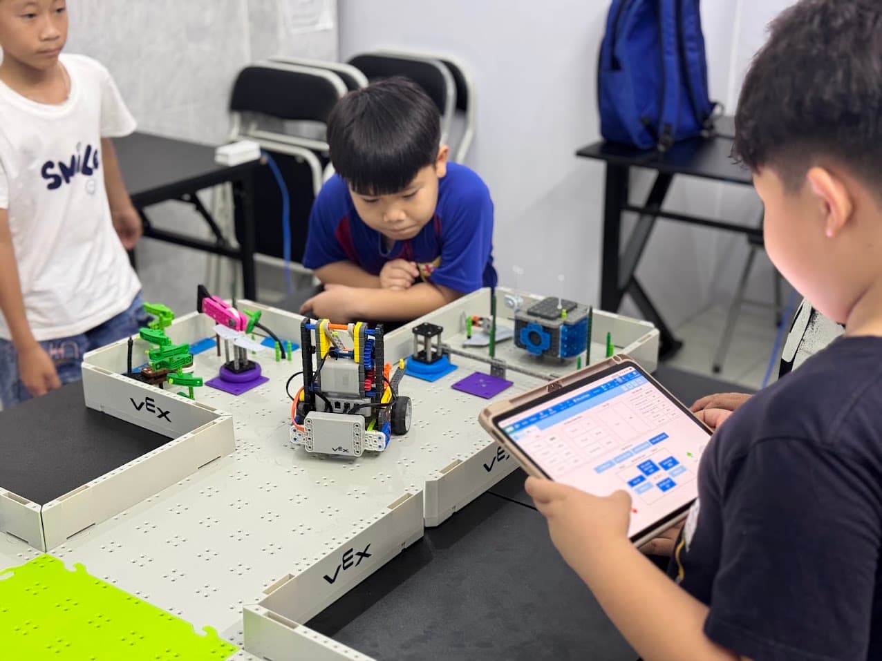 lập trình kéo thả trên robot vexgo